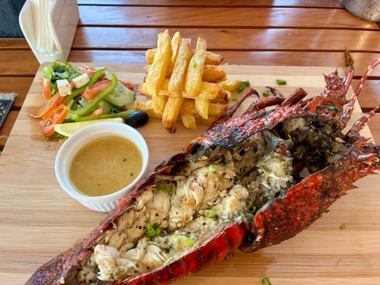 The Captains Table Restaurant - Bayview Lodge Mozambique - Seafood Menu